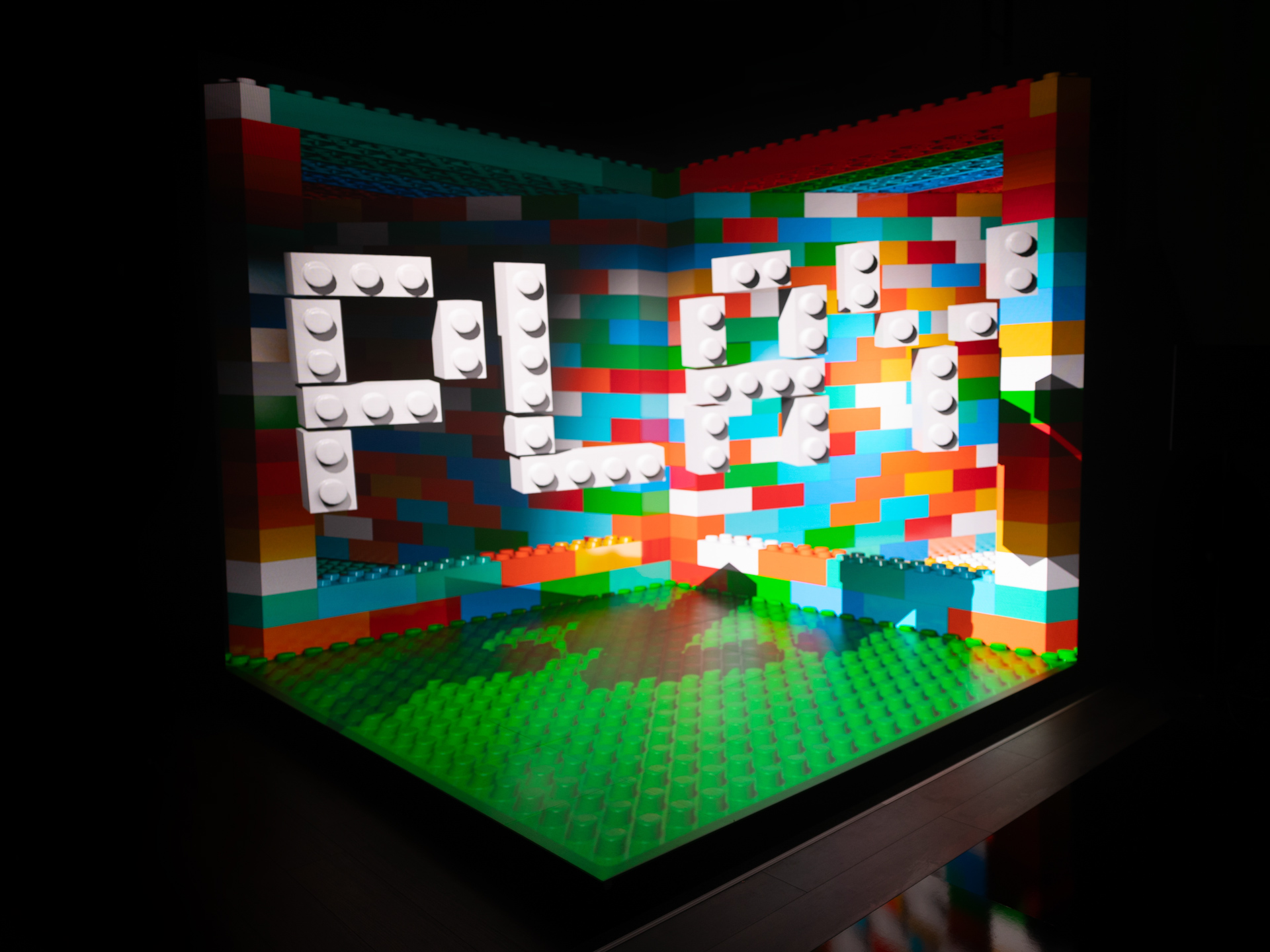 Naked Eye 3D